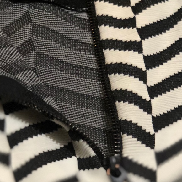 🦓Zara🦓 Geometric Argyle Print Dress - Picture 6 of 8